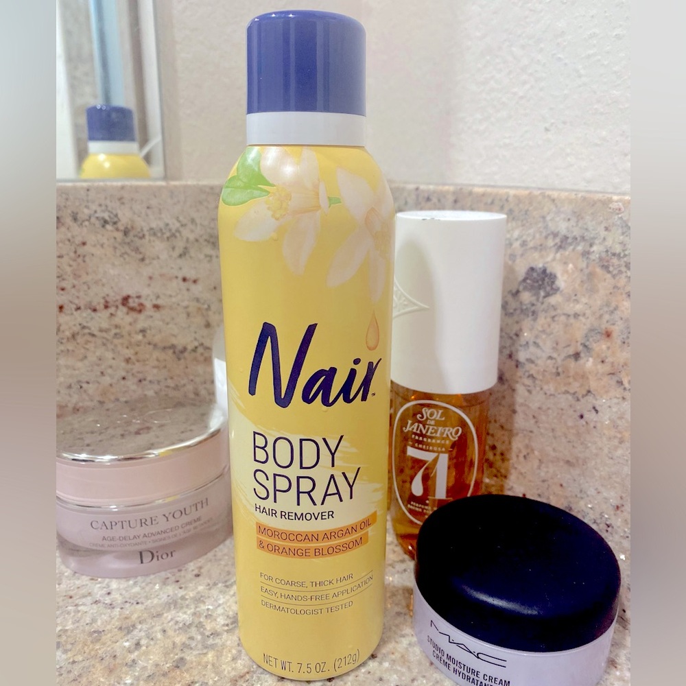 NAIR body spray hair removal 7.5 Oz tested once Like new!